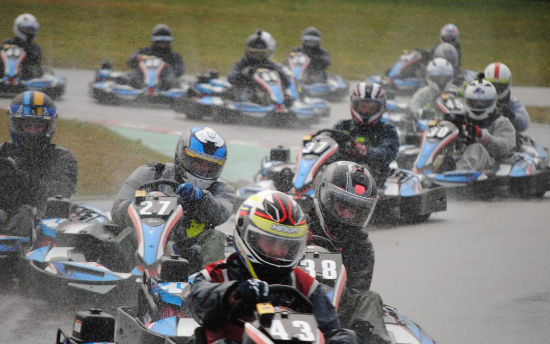 Cómo adaptar tu conducción de karting según las condiciones climáticas